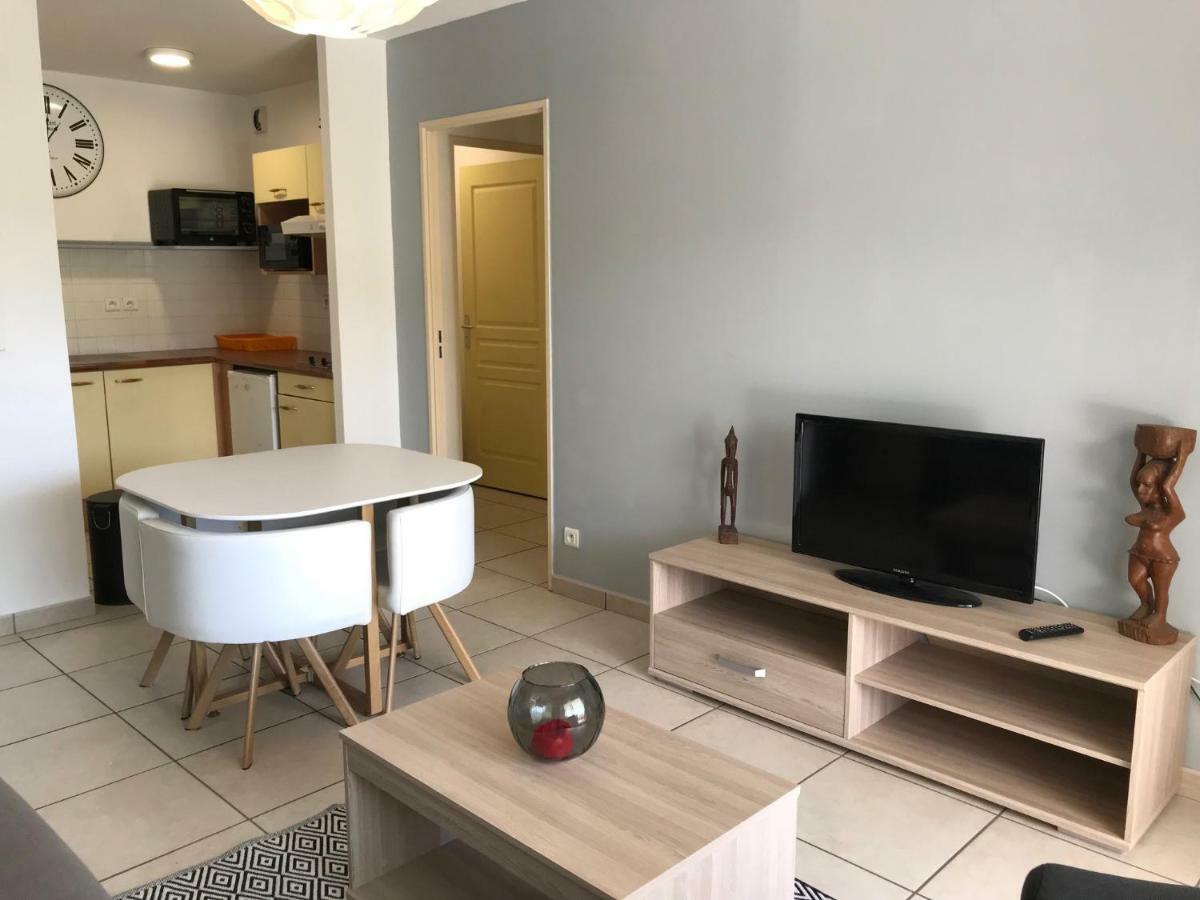 Meuble Homard Avec Jacuzzi Et Vue Mer Saint-Gilles-les Bains Dış mekan fotoğraf
